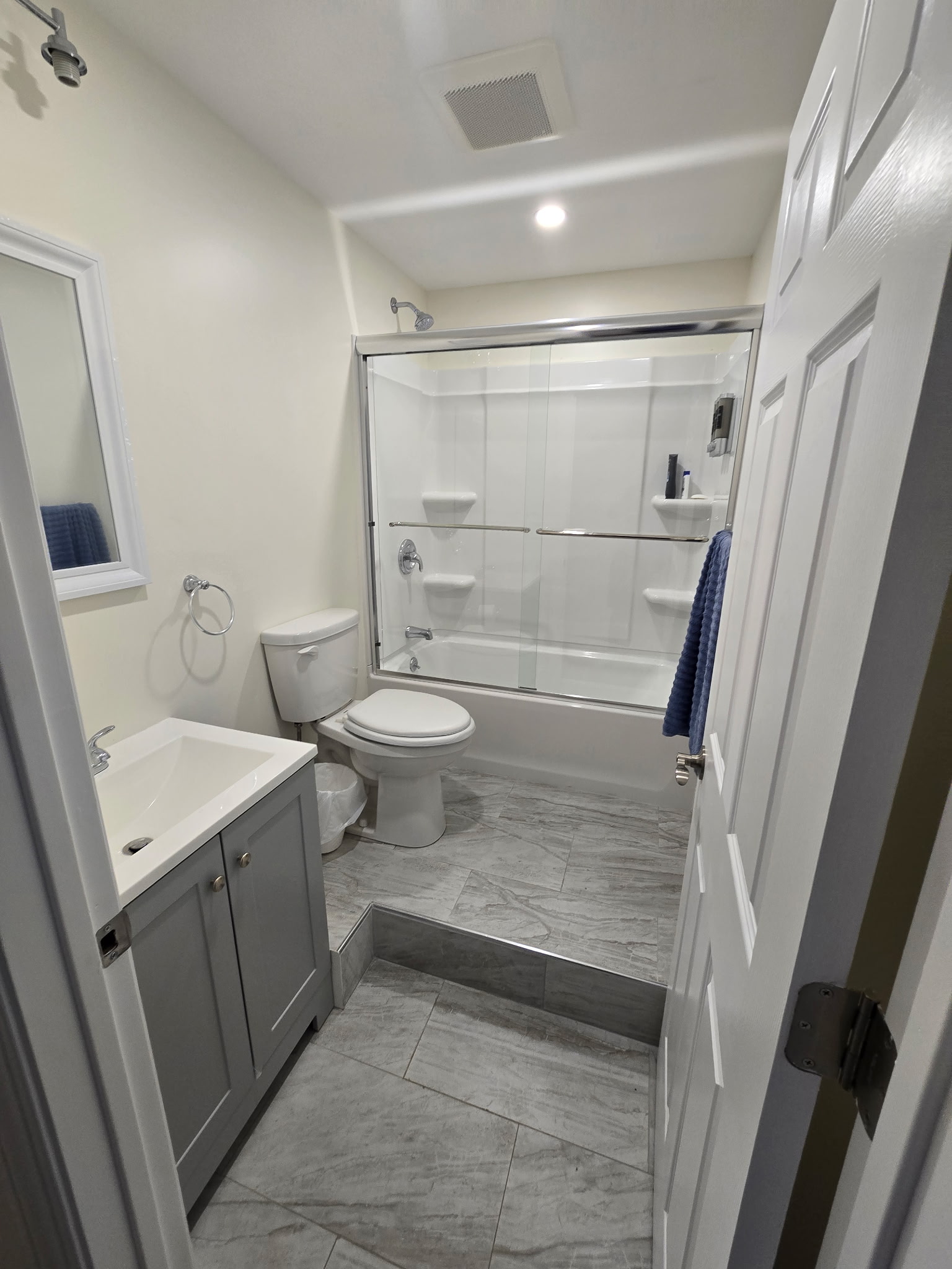 Blanchard Pines Bathroom