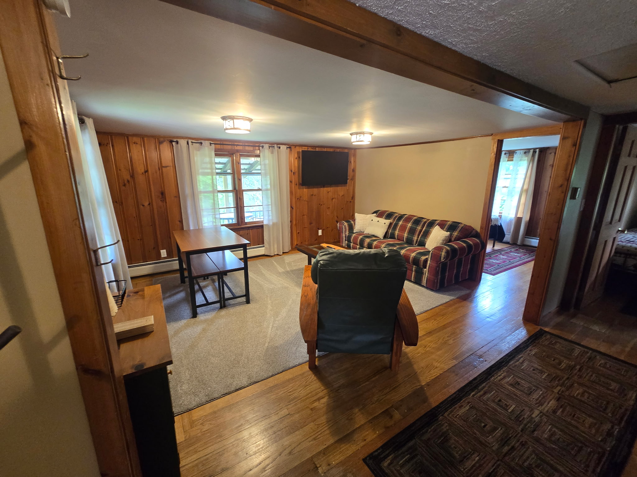 North Main Pines Living room