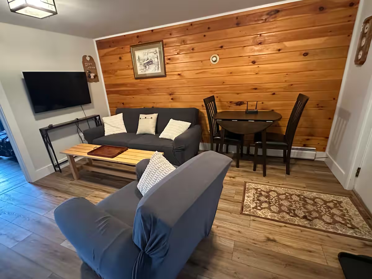 North Main Pines Living room