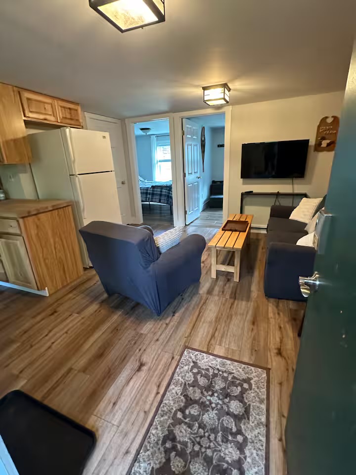 North Main Pines Living room
